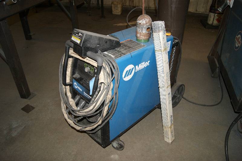 lot 172 image: Miller ACDC Tig Welder