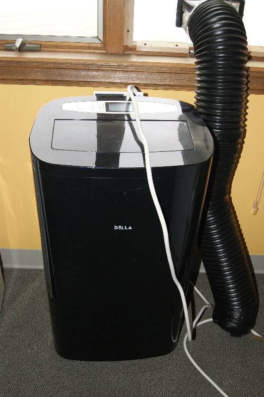 lot 203 image: In-Room Air Conditioner