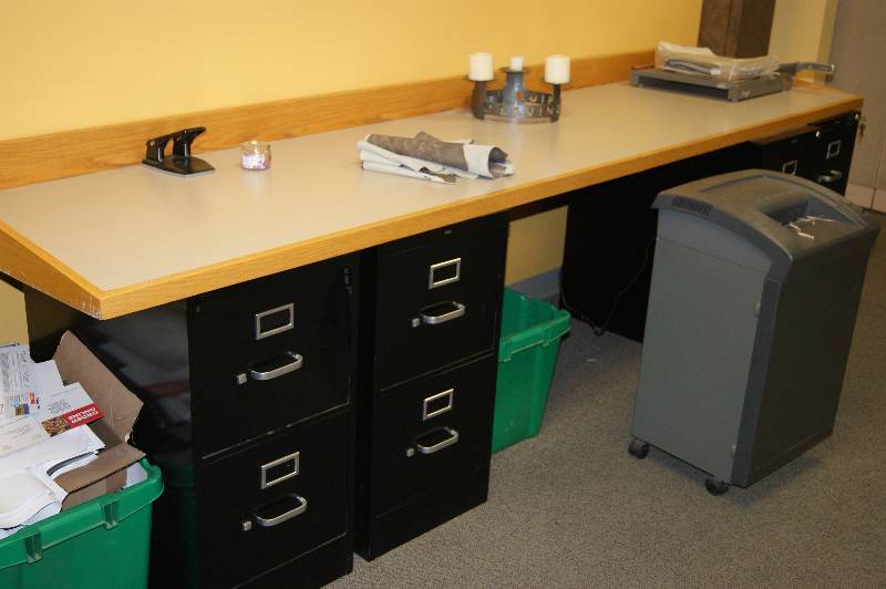 lot 228 image: Table Top, File Cabinets, Paper Shredder