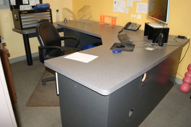 lot 234 image: Office Furniture