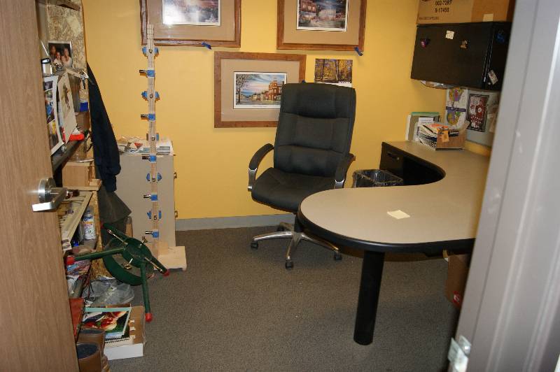 lot 235 image: Office Furniture