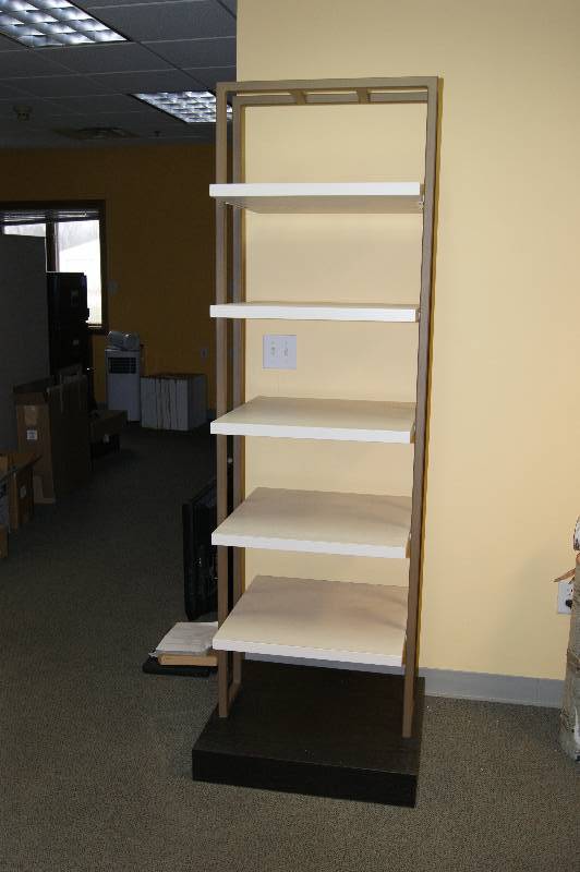 lot 246 image: 6 Retail Shelf