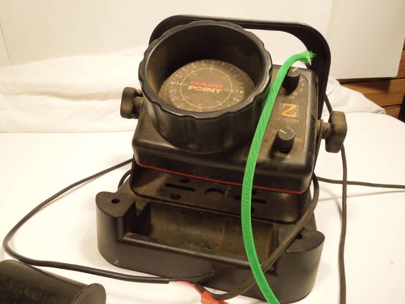 lot 15 image: Circom Color Point Depth Finder