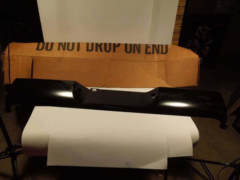 lot 58 image: Chevy S10 NEW OEM Rollpan 2nd Gen 1994-2004