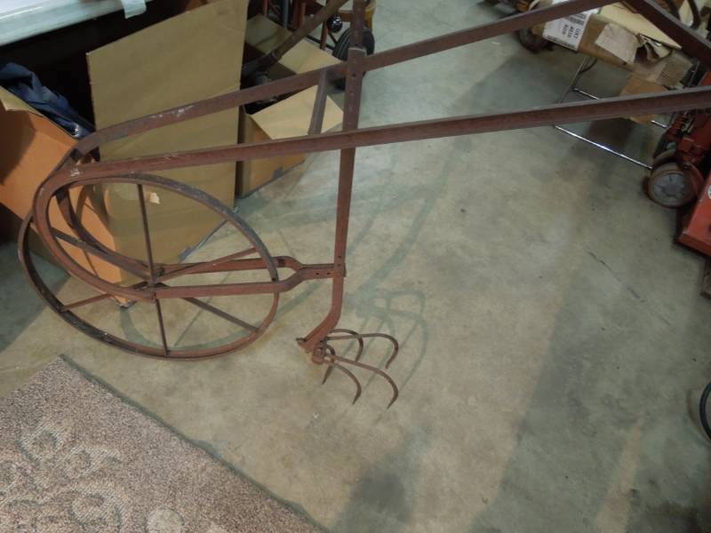 lot 75 image: Antique Hand-Push Cultivator