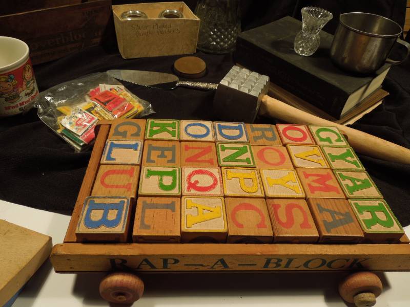 lot 50 image: Antique Lot