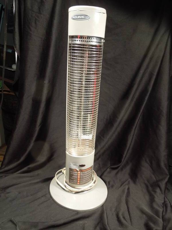 lot 22 image: Tall Electric Heater