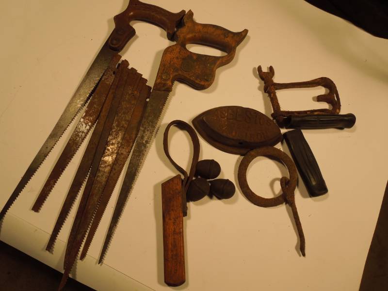 lot 41 image: Antique Tools, Saws, Blades, Etc