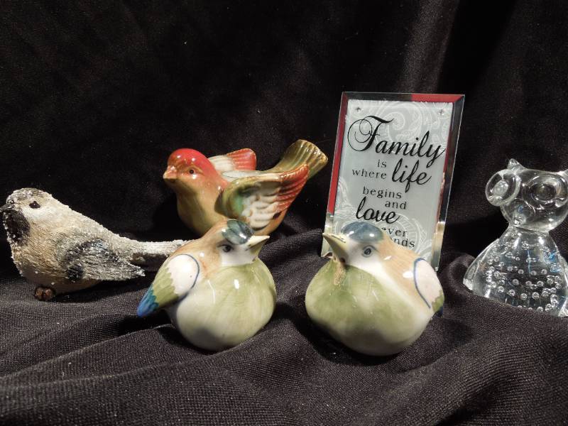 lot 67 image: Dcor - Birds, Owls, Etc