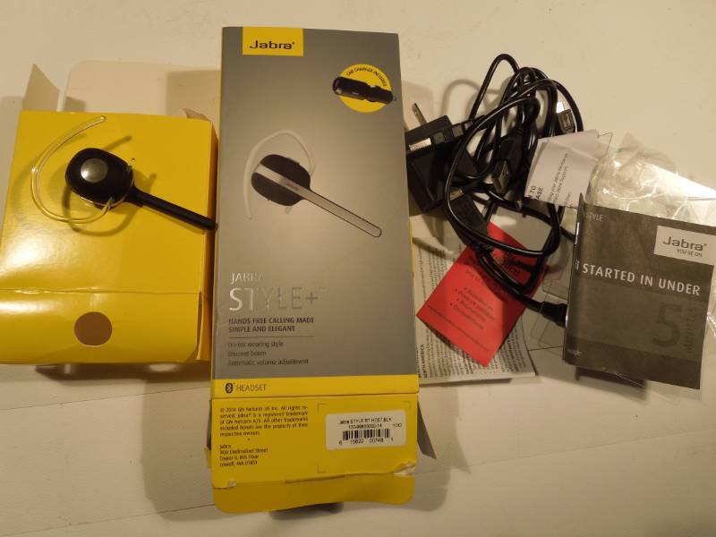 lot 68 image: Wireless Bluetooth Jabra Hands-Free Calling Headset