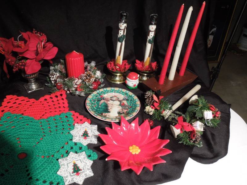 lot 141 image: Christmas Candles, Dishes, Doilies, etc
