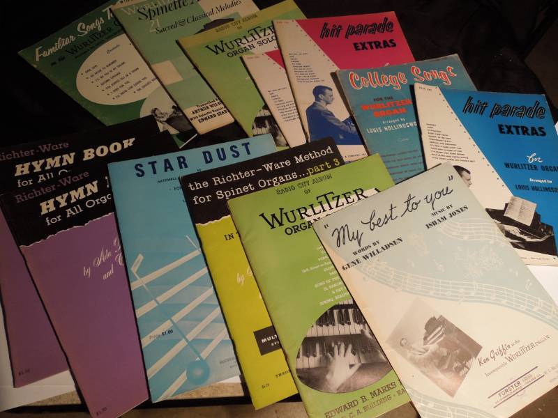 lot 142 image: Wurlitzer Organ Sheet Music Books