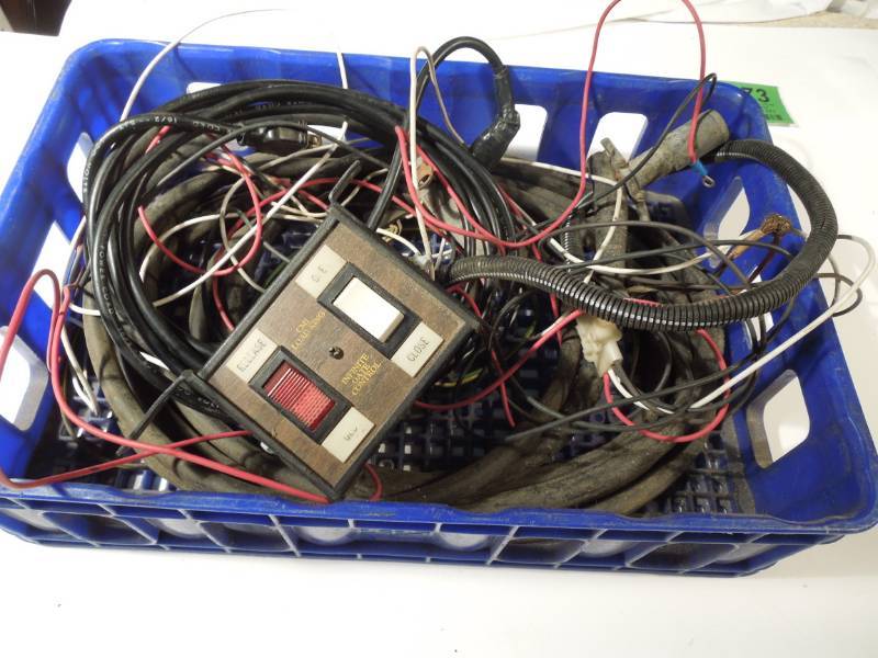 lot 173 image: Gate Controls and Electrical