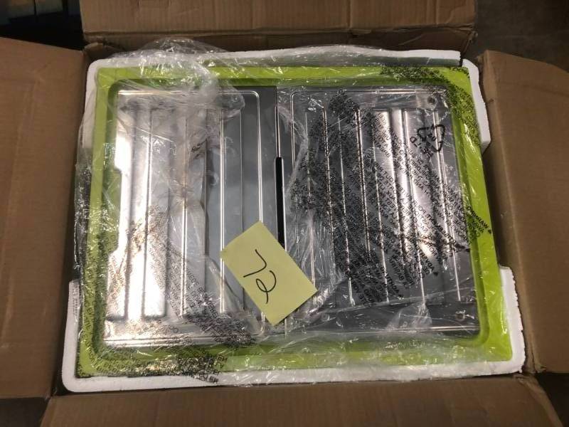 lot 72 image: RYOBI 7 in. 4.8 Amp Tabletop Tile Saw- good condition