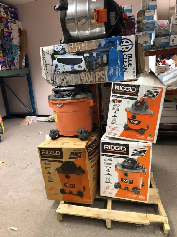 lot 152 image: pallets of salvage tools for parts o repair