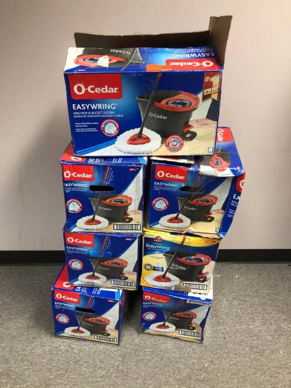 lot 154 image: lots of O-Cedar EasyWring Microfiber Spin Mop, Bucket Floor Cleaning System missing parts