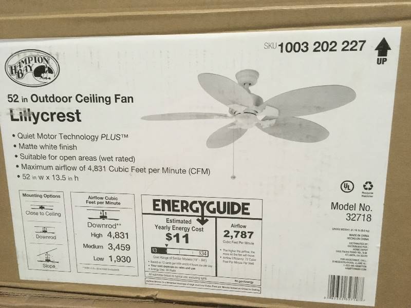 lot 15 image: Hampton Bay Lillycrest 52 in. IndoorOutdoor Matte White Ceiling Fan- open box