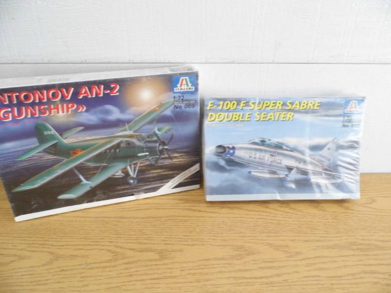 lot 19 image: Antonov AN-2 Gunship - F100 Models