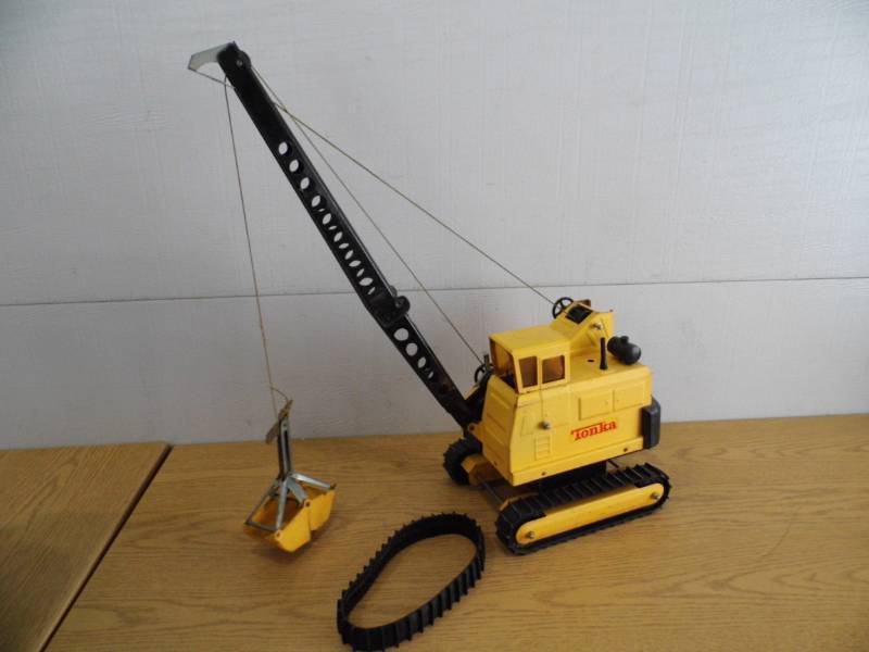 lot 41 image: Tonka Crane