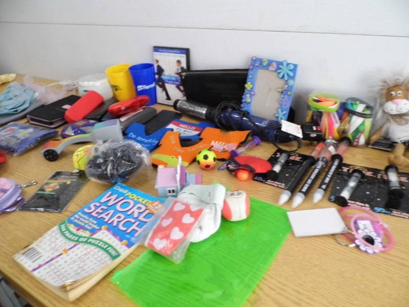 lot 47 image: Household Items
