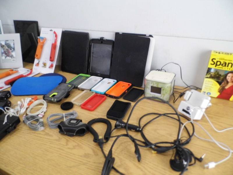 lot 56 image: Phone  Table Cases - Frames