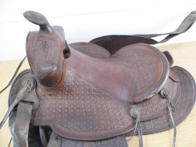 lot 85 image: Saddle