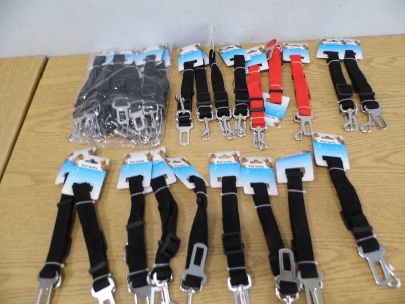 lot 93 image: Win Dog Seat Belts