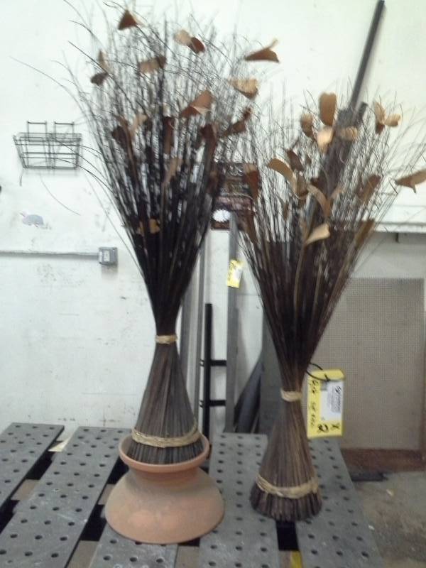 lot 5 image: Lot of (2) Floral Vase Table Art