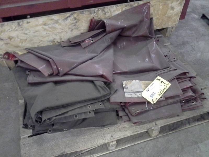 lot 16 image: Lot of (7) Misc. Welding Curtains