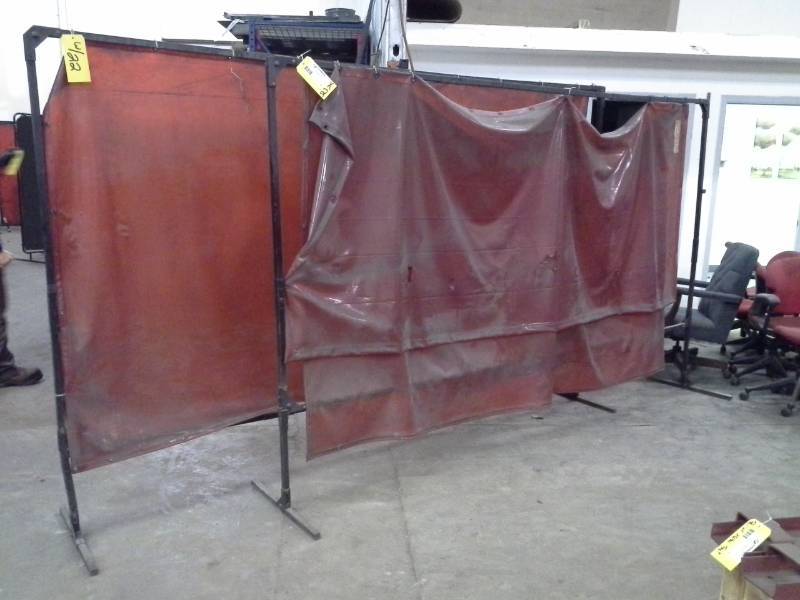 lot 22 image: Lot of (2) Welding Curtains with Frames