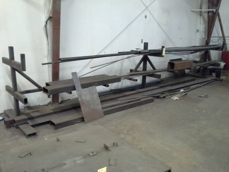 lot 31 image: Metal Rack with contents - Large lot of metal