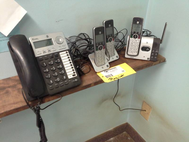 lot 56 image: Office Telephone System, Cordless Handsets with Charger Bases