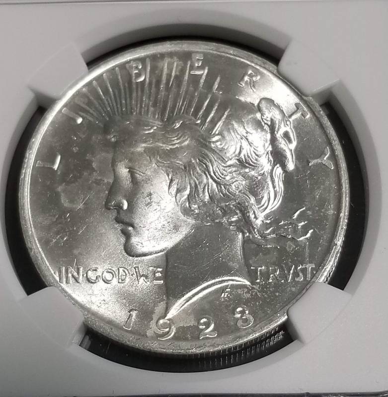 lot 04 image: 1923 PEACE SILVER DOLLAR MS65 NGC