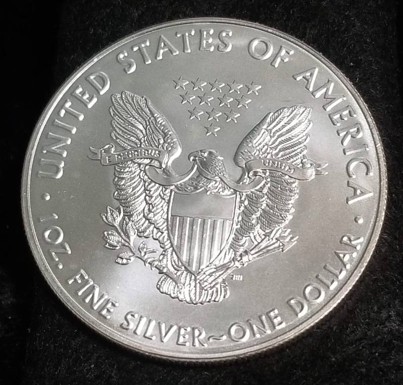 lot 30 image: 2016 AMERICAN SILVER EAGLE 1 TROY OZ. .999 FINE SILVER DOLLAR