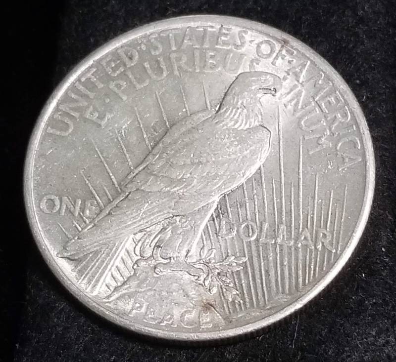 lot 35 image: 1925 PEACE SILVER DOLLAR