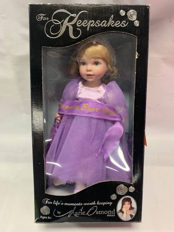 lot 34 image: Marie Osmond Happily Ever After Porcelain 10 Doll $49 Retail