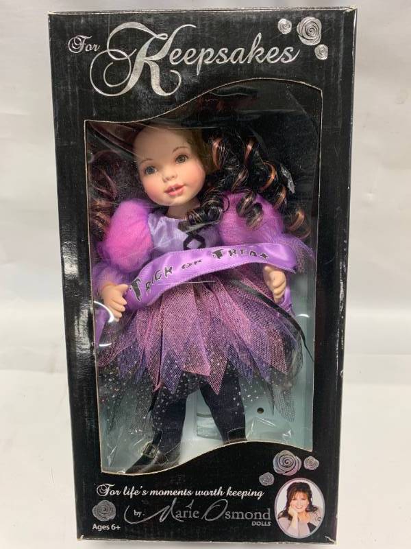 lot 40 image: Marie Osmond Halloween Porcelain Doll $39 Retail