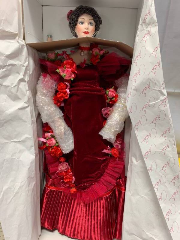 lot 72 image: Marie Osmond Ret Turner Porcelain 20 Doll $199 Retail