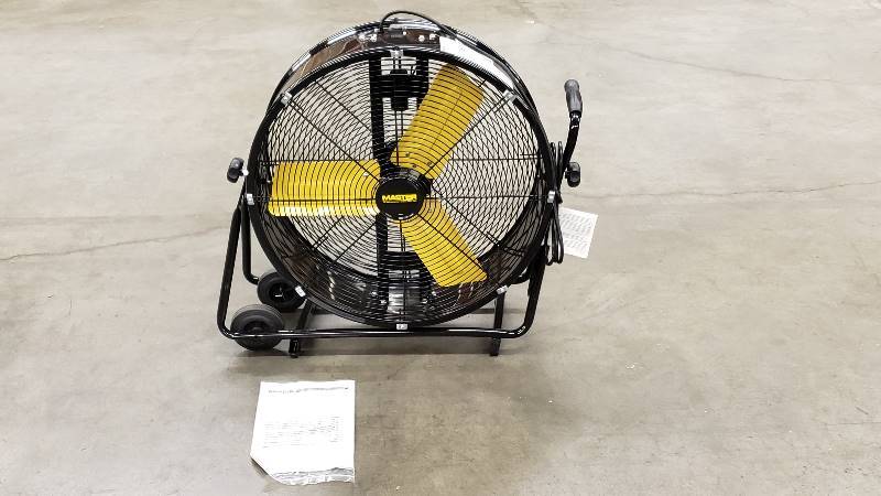 lot 40 image: Master 24 Professional Heavy Duty High Velocity Tiltable Barrel Floor Fan