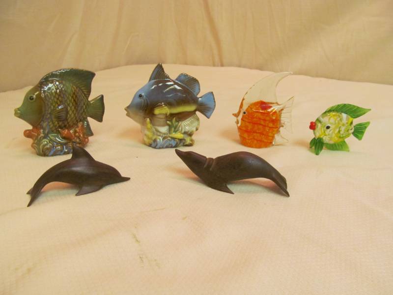 Ironwood dcor, glass and Ceramic fish