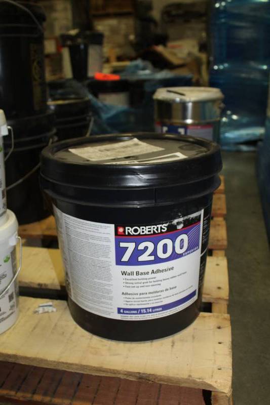 lot 240 image: Roberts 7200 Superior Wall Base Adhesive 4-Gallon Pail