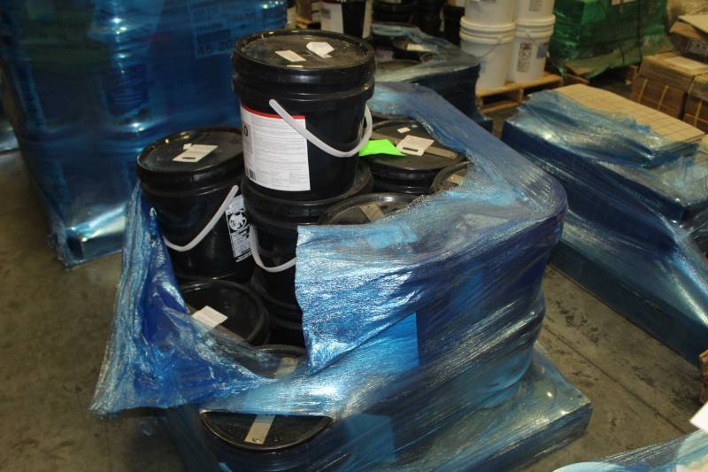 lot 265 image: Lot of (4) Mohawk M95.0 Resilient Flooring Adhesive 1-Gallon Pail