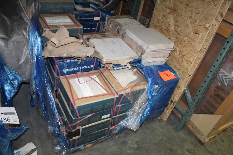 lot 283 image: Lot of (15) Boxes of Race Track Flooring 11.38 sq.ft. 12-Count