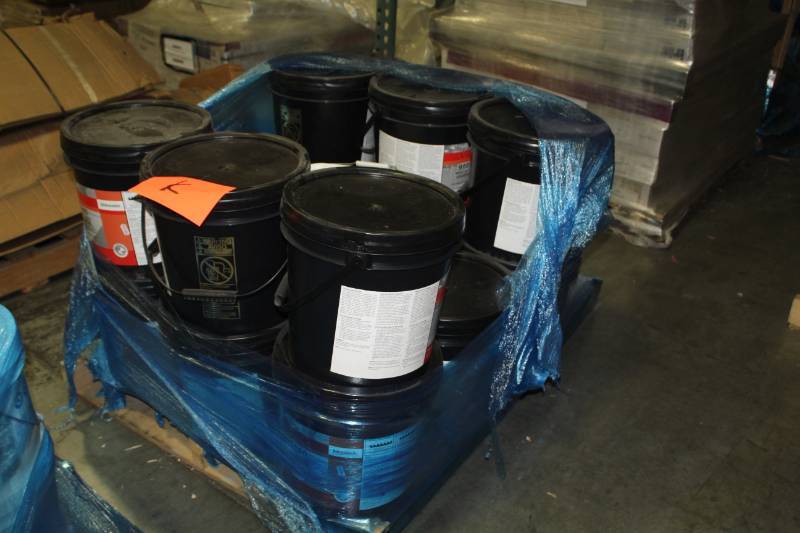 lot 277 image: Lot of (5) Johnsonite 960 Wall Base Adhesive 4-Gallon Pail