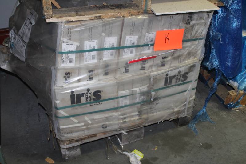 lot 287 image: Lot of (10) Boxes of 12x12in. Ceramic Tiles Snow Polished