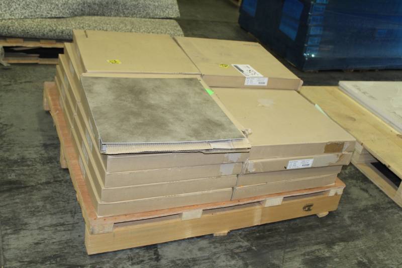 lot 328 image: Lot of (19) Boxes of 17.717x17.717in. Ceramic Tile Smoke 34.88 sq.ft.