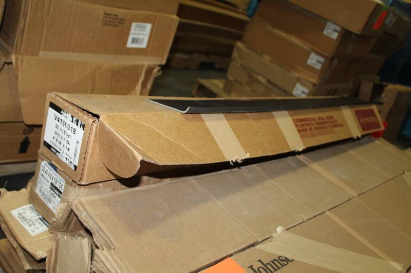 lot 370 image: Lot of (3) Boxes of Johnsonite ColorMatch CB 40 6x4 18x4x48in. Vinyl Toe Molding Black 25-Count