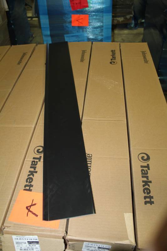 lot 385 image: Lot of (4) Boxes of Johnsonite ColorMatch CB 40 6x4 18 Vinyl Toe Molding Black 6x48in. 25-Count