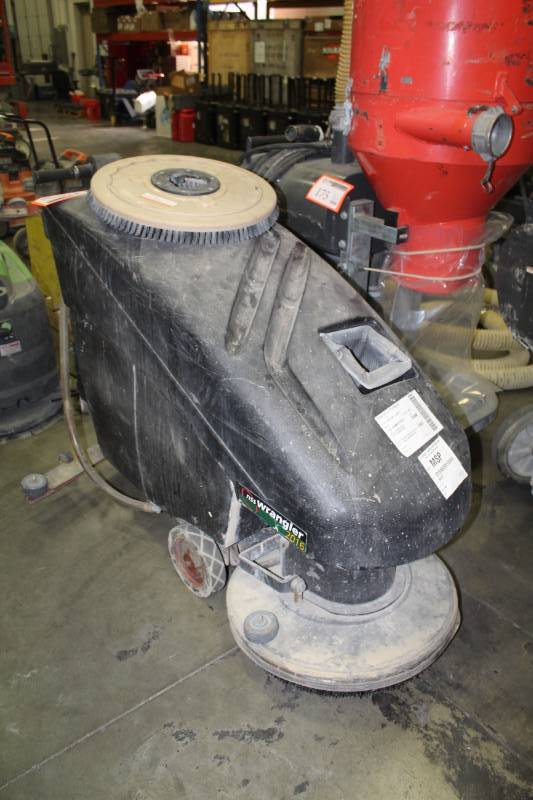 lot 176 image: NSS Wrangler 2016 Commercial Floor Cleaner, Extra 20in. Poly Plastic