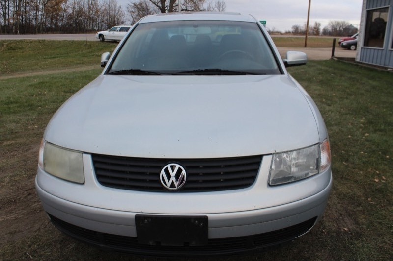 2000 Volkswagen Passat GLX